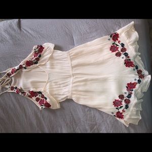 AE romper with opened back